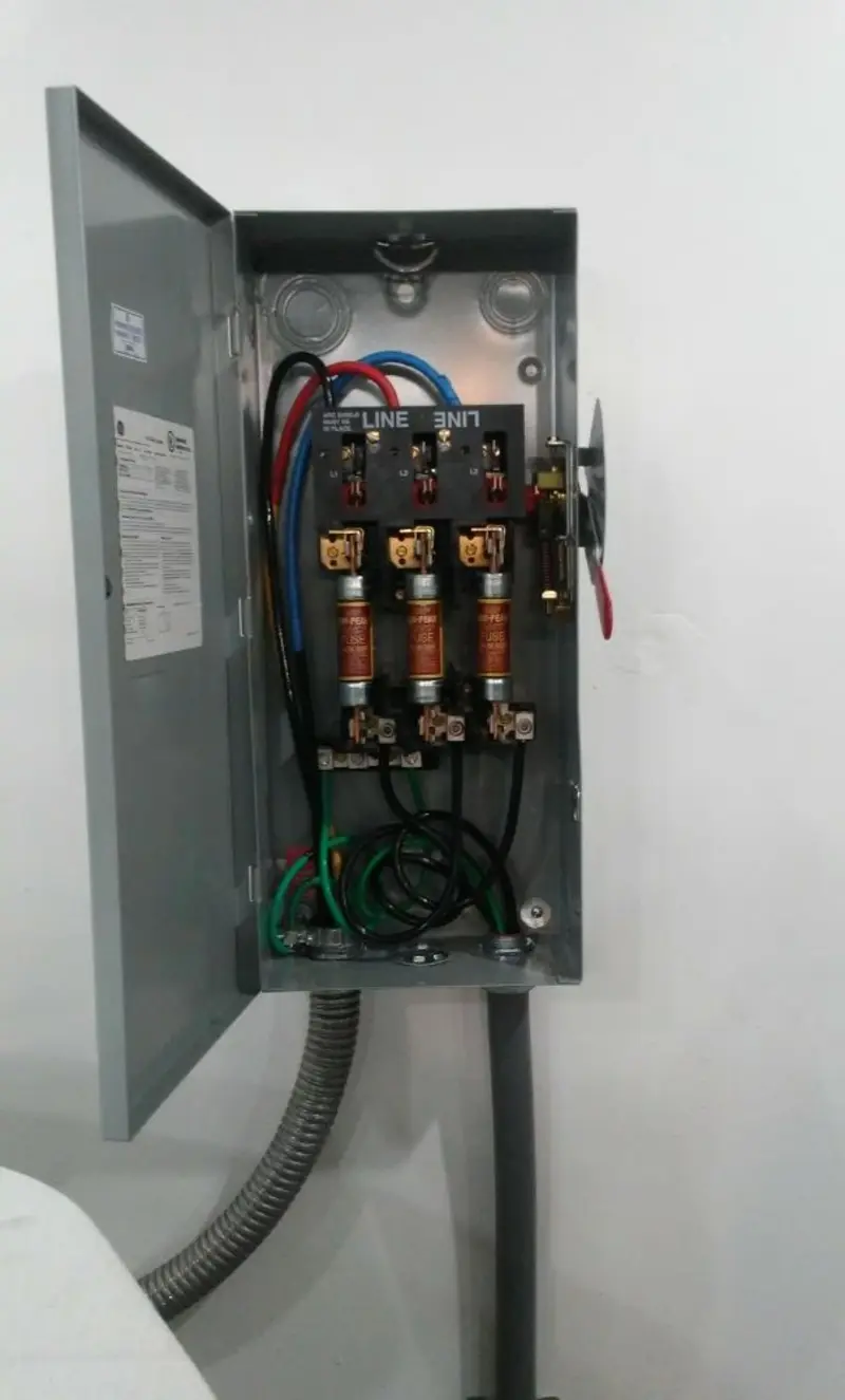 Three-phase disconnect switch installed for Smoke Detector Installation in Stilwell